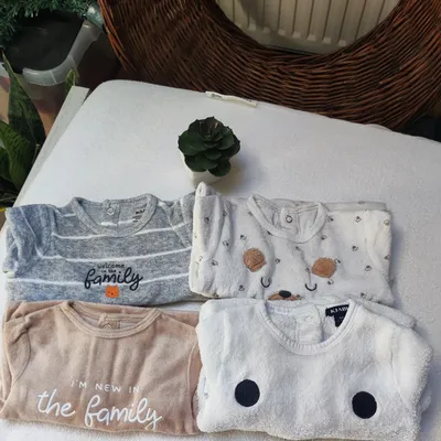 Lot de 4 pyjamas hiver tout doux mixte - Taille 1 mois - Kiabi